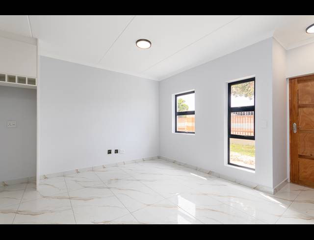 2 BEDROOM APARTMENT FOR SALE IN RUYTERWACHT